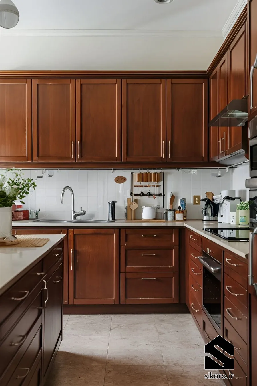 کابینت کلاسیک ال شکل با صفحه سنگ روشن