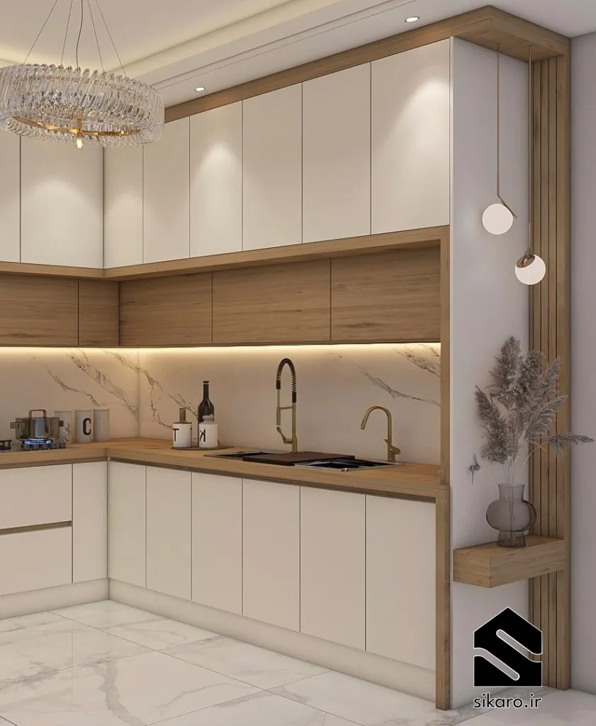 کابینت شیری رنگ با شلف چوبی